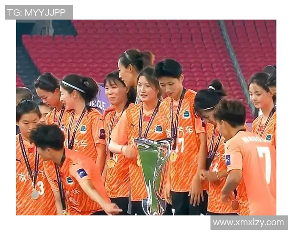 武汉足球队的团队协作揭秘:如何在赛场上实现完美配合与默契合作 武汉足球队的团队协作揭秘:如何在赛场上实现完美配合与默契合作